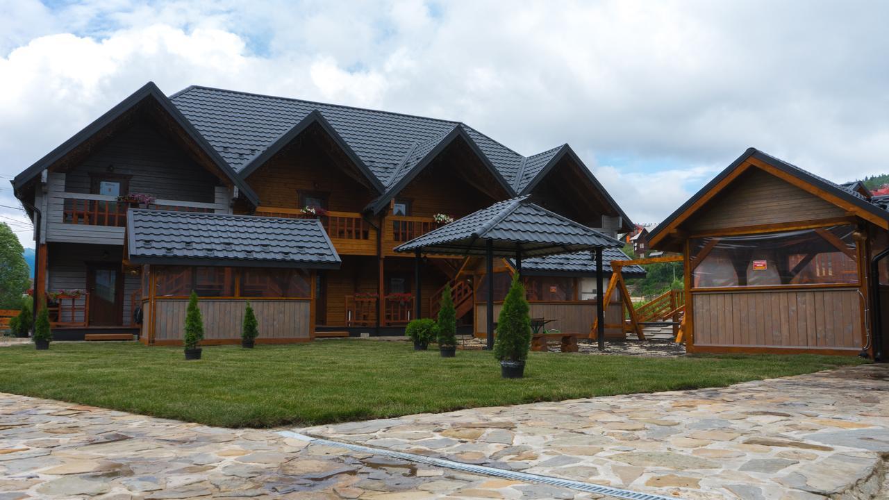 Family Hotel Cascad Bukovel Exterior foto